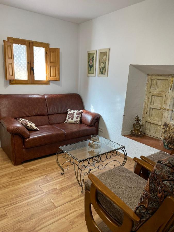 Alquiler Rural Cutar, Casa Robles Villa Eksteriør bilde