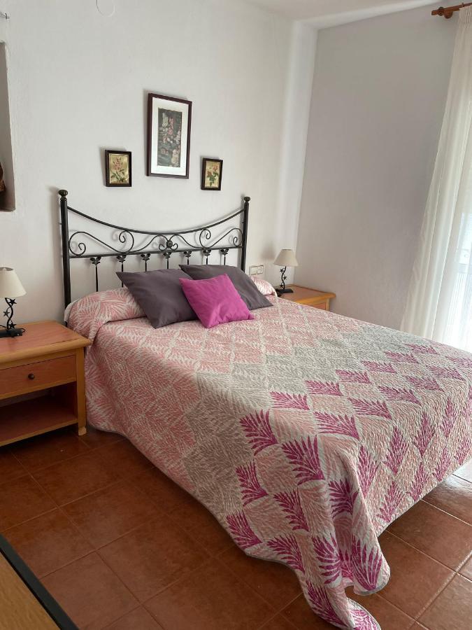 Alquiler Rural Cutar, Casa Robles Villa Eksteriør bilde